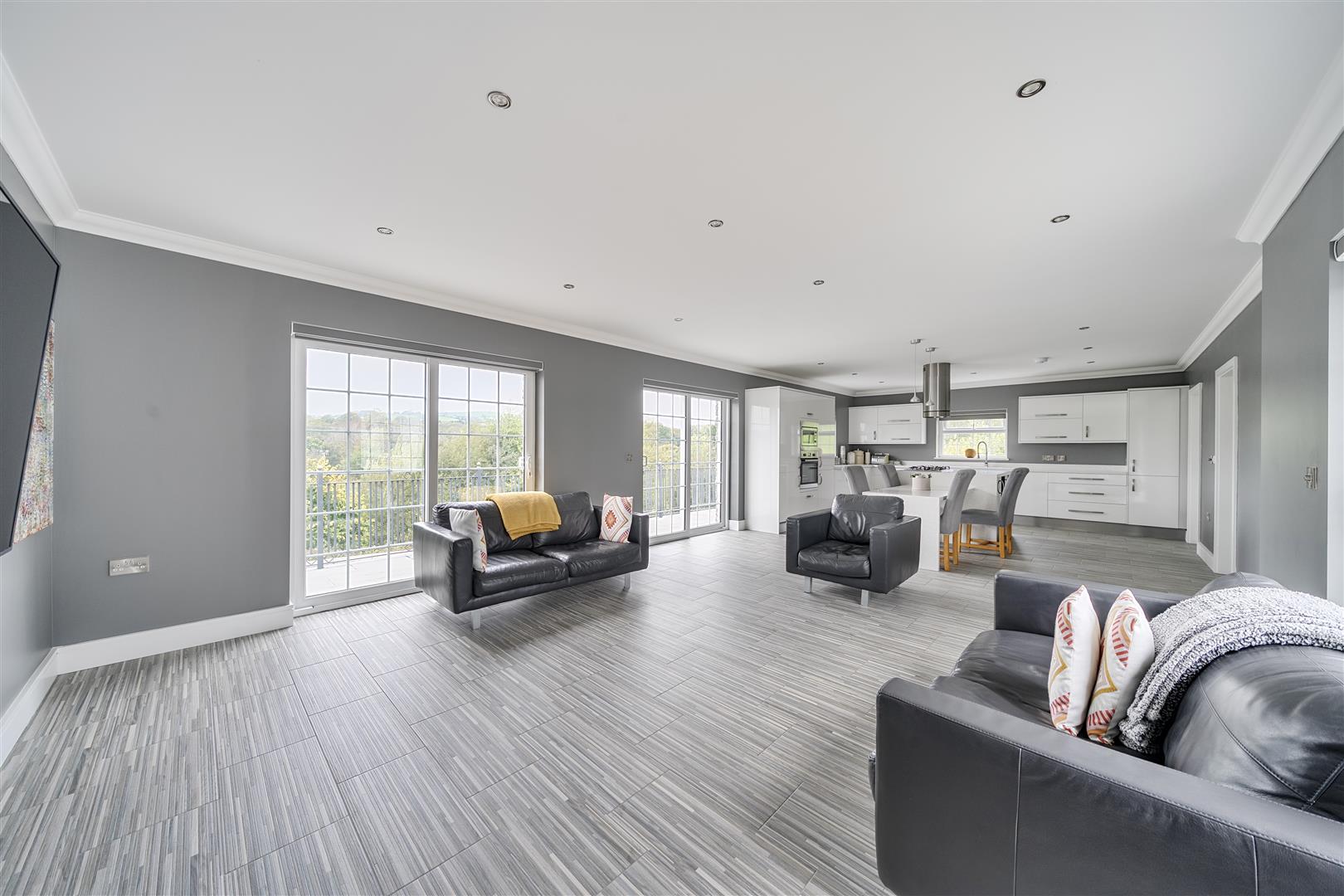 Sawel Court, Pontarddulais, Swansea, SA4 0TF